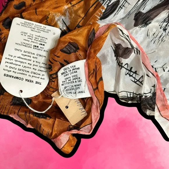 🌈 Colorful Vintage Animal Silk Japanese Art Scarf - Picture 4 of 5